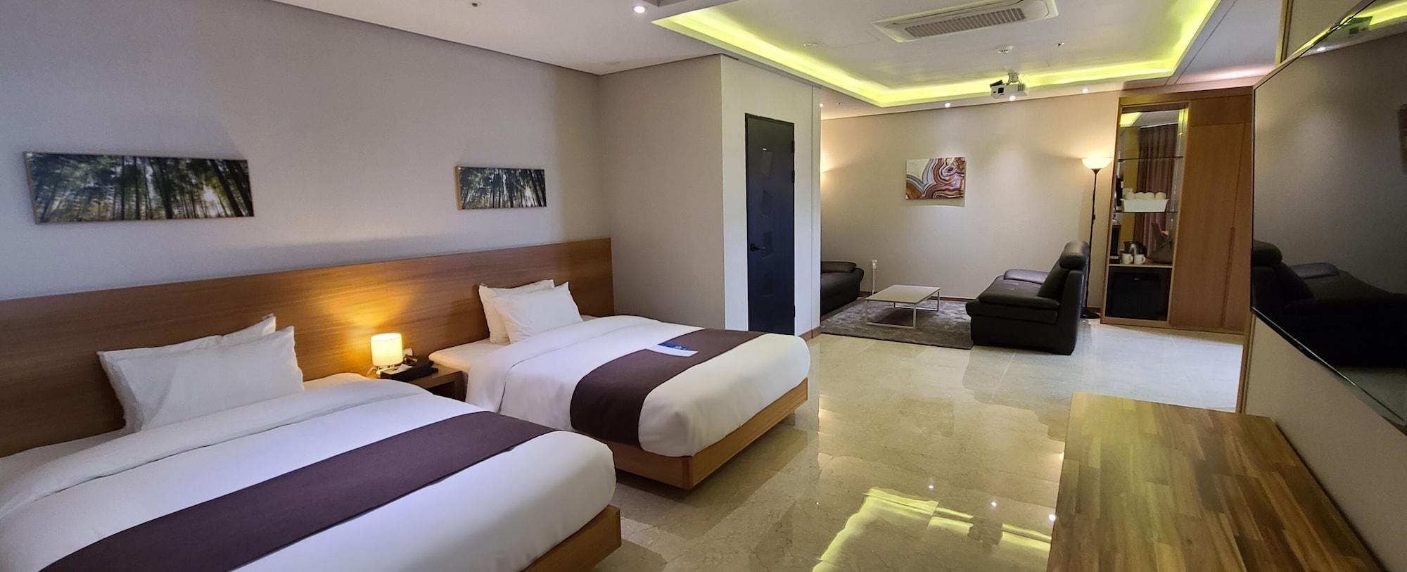 Benikea Hotel Yangsan Buitenkant foto