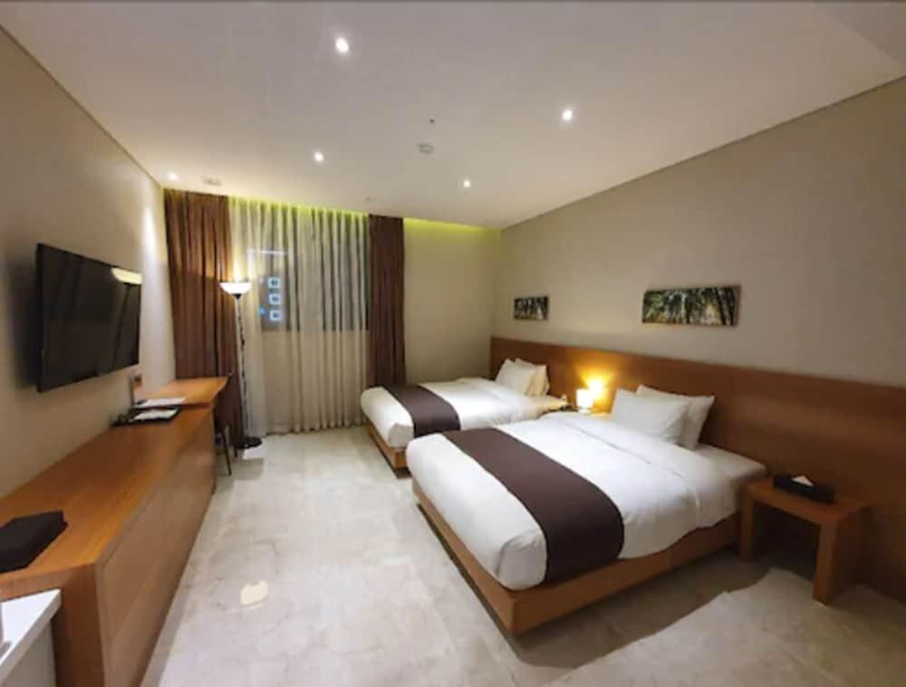 Benikea Hotel Yangsan Buitenkant foto