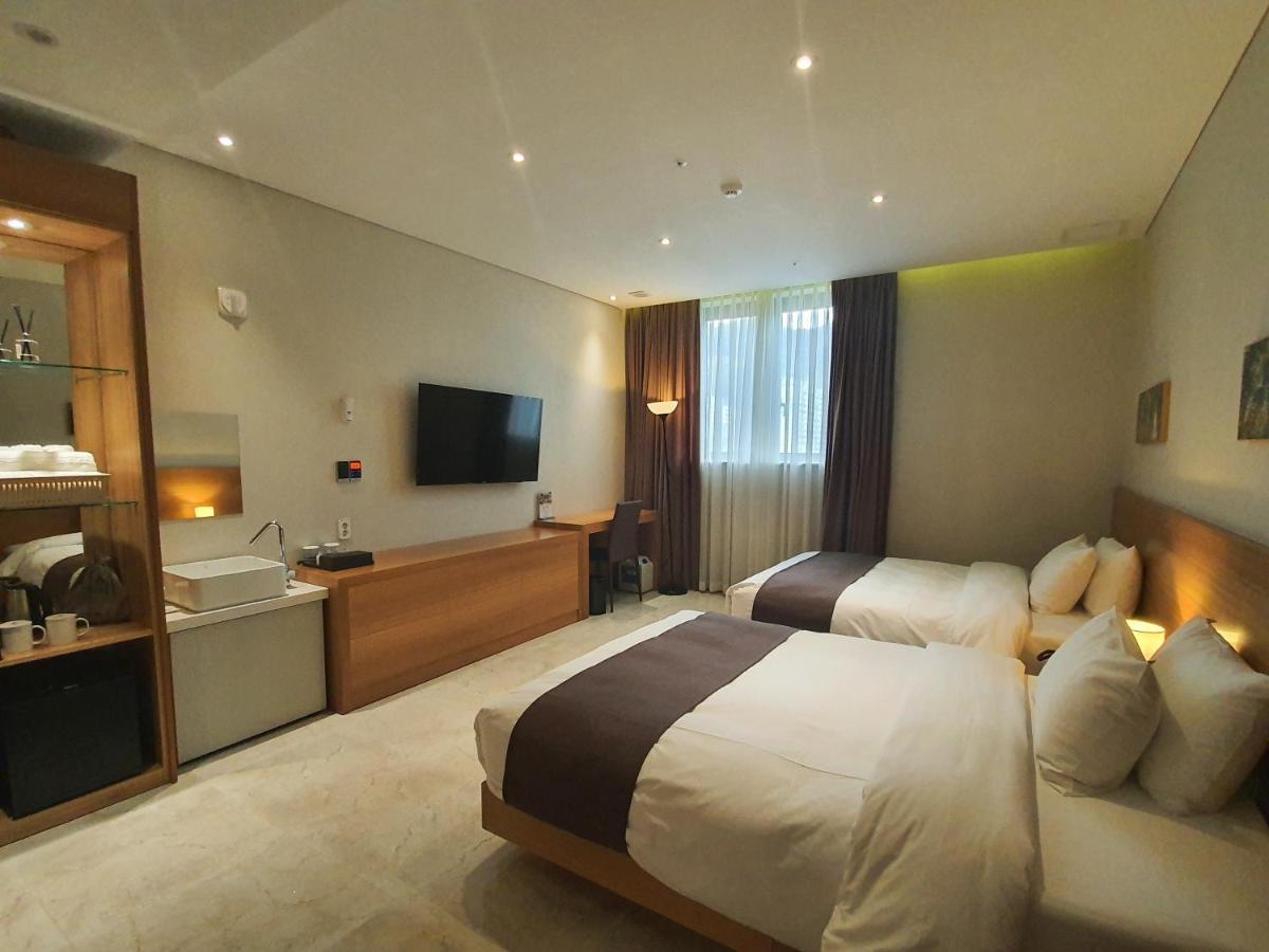 Benikea Hotel Yangsan Buitenkant foto