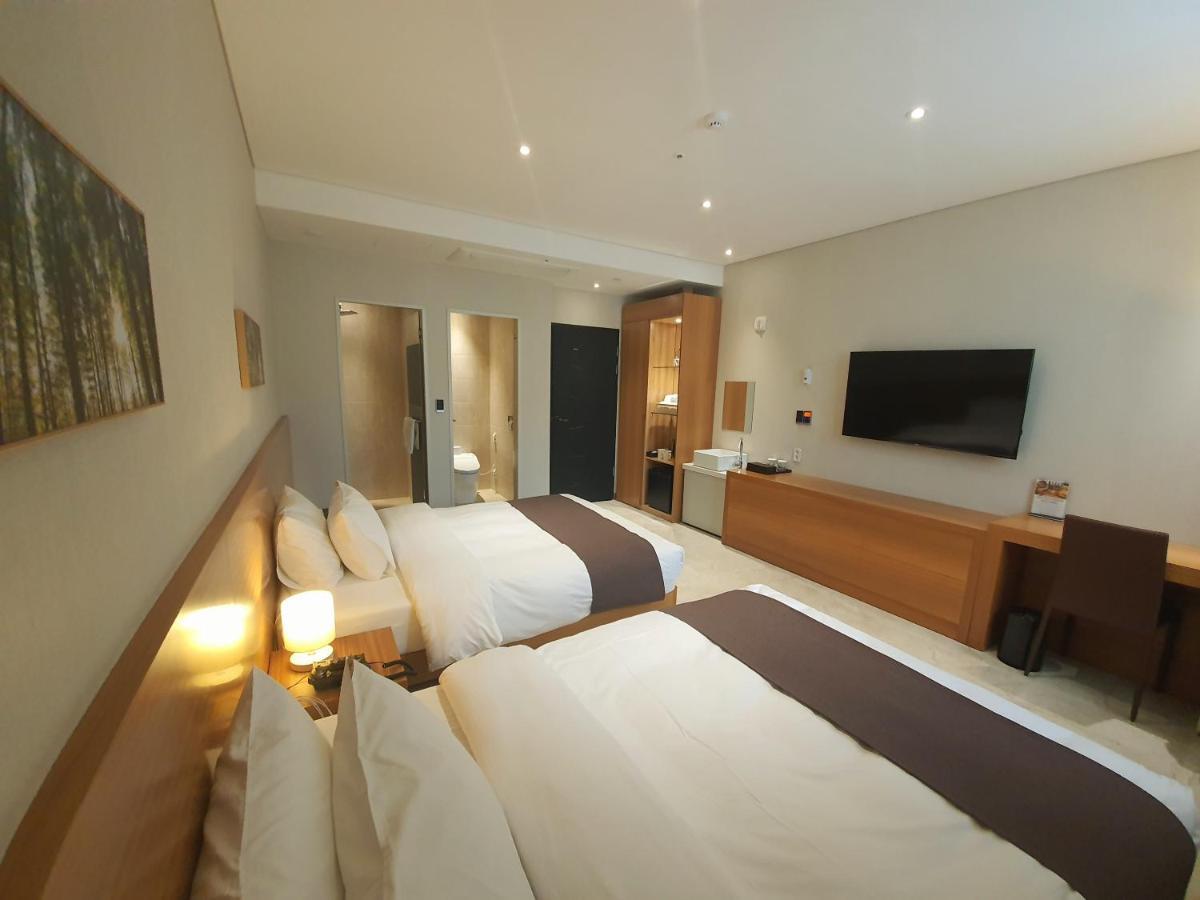 Benikea Hotel Yangsan Buitenkant foto