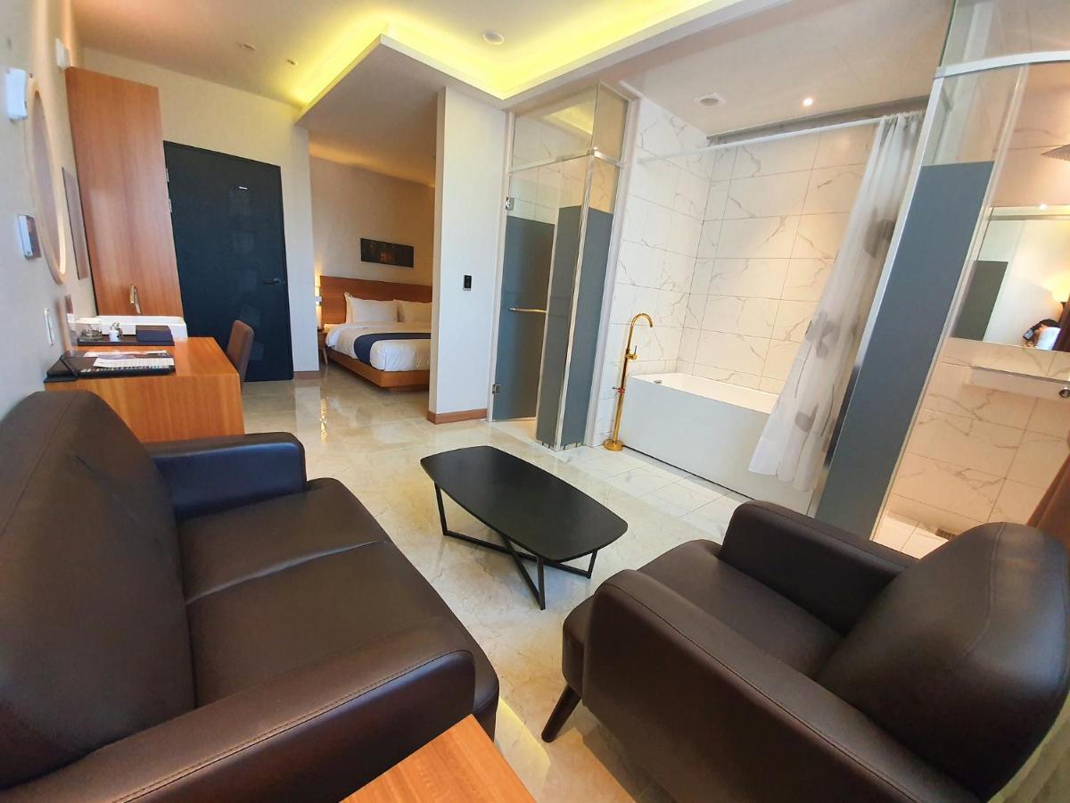 Benikea Hotel Yangsan Buitenkant foto